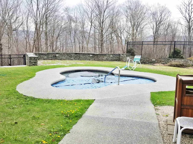 $519,000 | 118 High Ridge Road, Unit E18, Killington, VT 05751