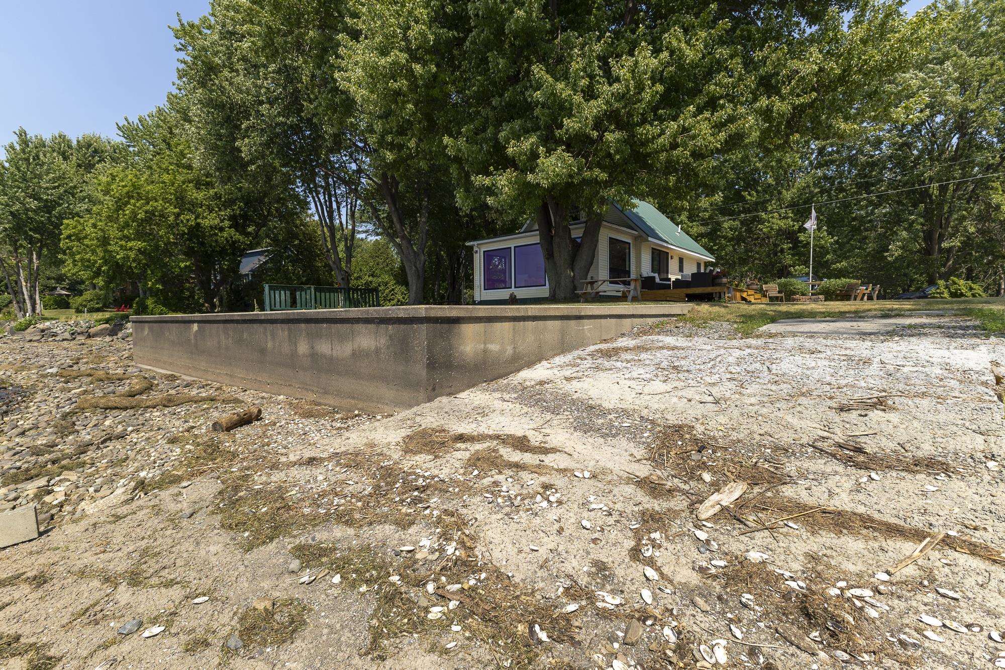 502 Duck Point Road Highgate, VT 05488 - Photo 9 of 60 Gallery Image 9