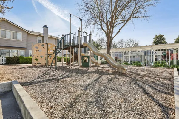 a view of house with street