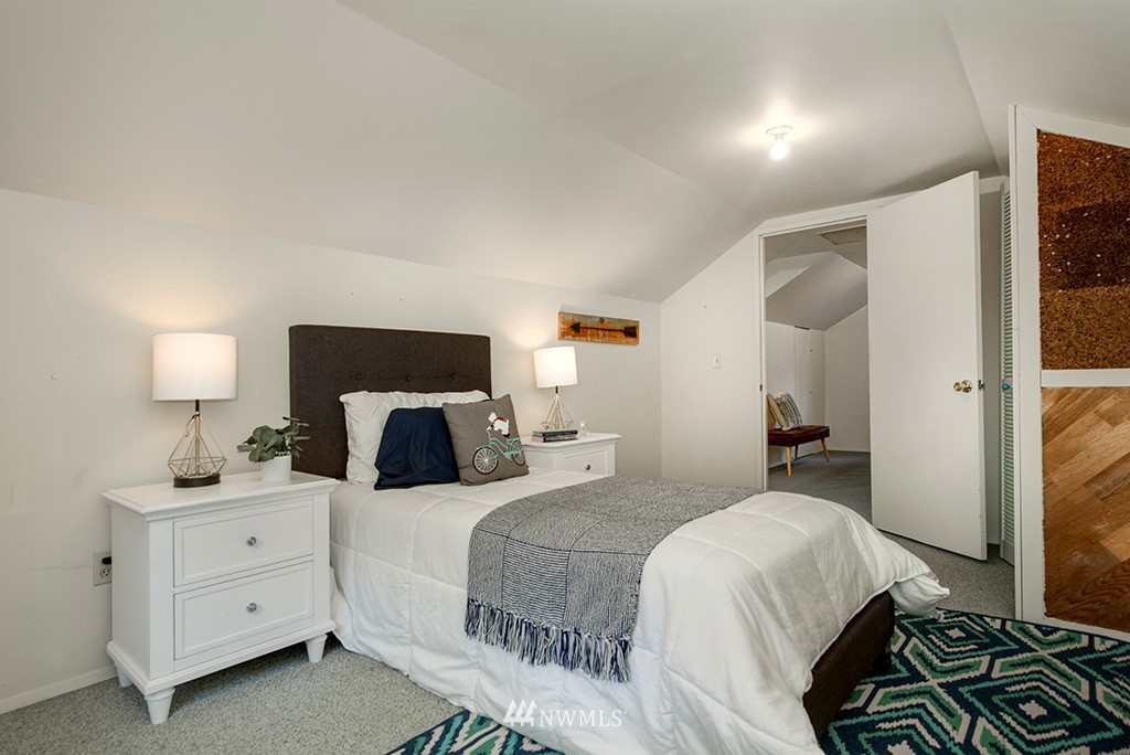 4474 Southwest Kenyon Place Seattle, WA 98136 - Photo 15 of 21 Gallery Image 15
