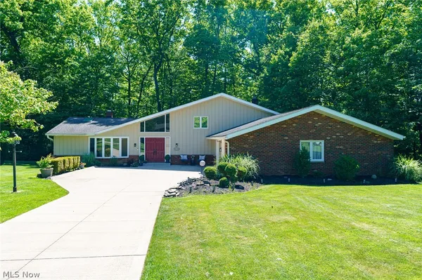 $524,900 | 9124 Meadow Lane, Brecksville, OH 44141