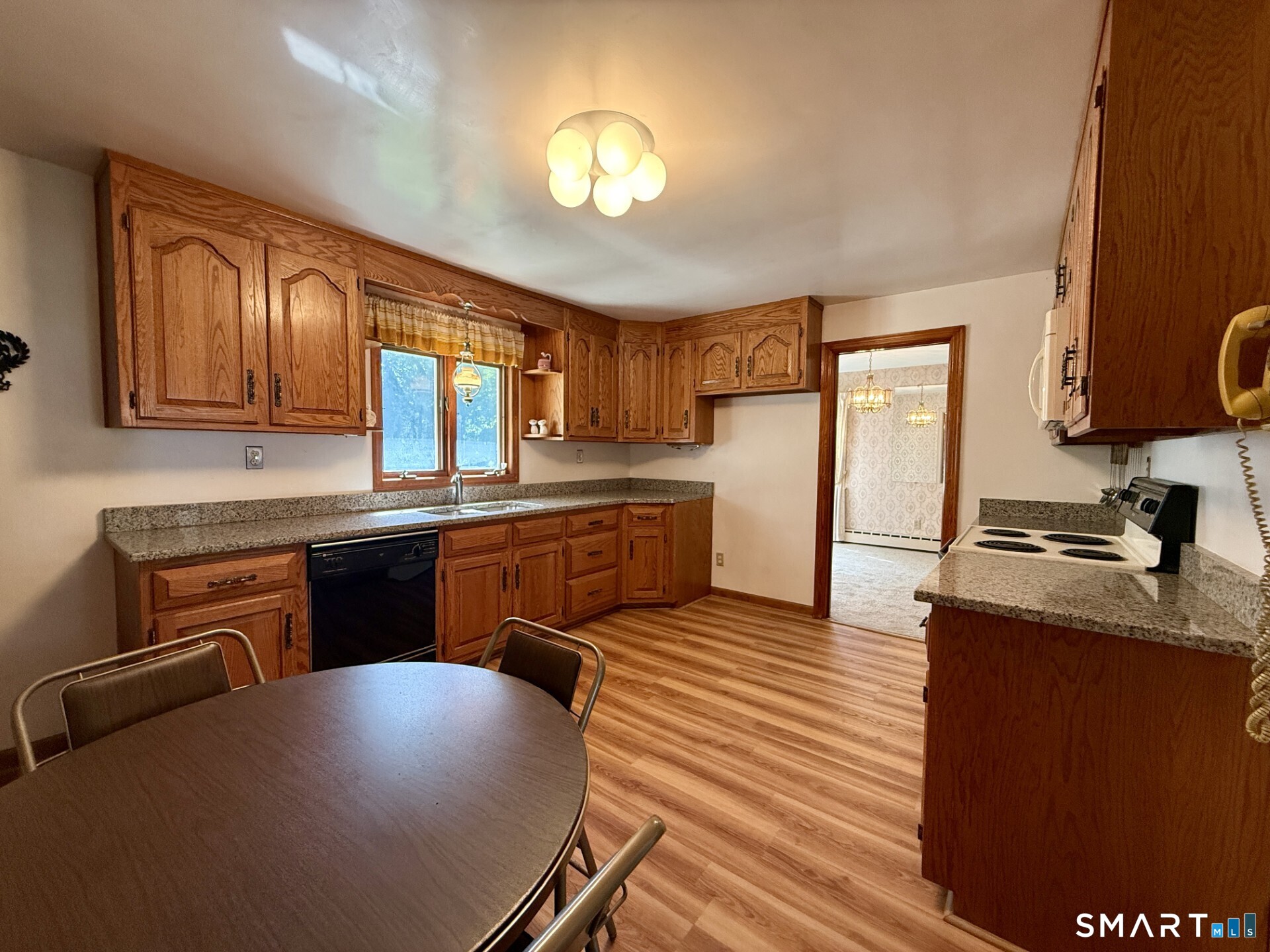 347 Fairlea Road Orange, CT 06477 - Photo 17 of 40 Gallery Image 17