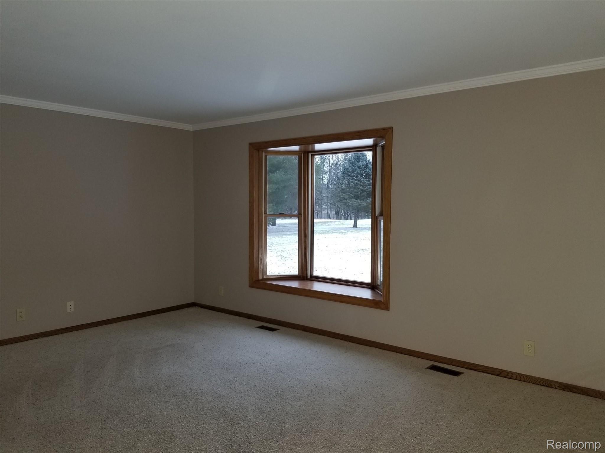 3960 West Coon Lake Road Howell, MI 48843 - Photo 9 of 40 Large Livingroom 13X17