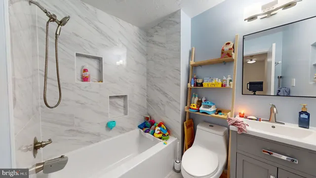 $3,900 | 2228 McLean Park Road, Falls Church, VA 22043