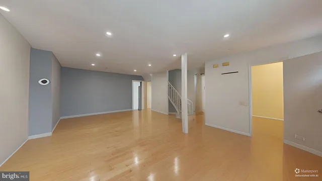 $3,900 | 2228 McLean Park Road, Falls Church, VA 22043