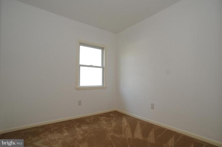 1623 Fullerton Road Edgewater, MD 21037 - Photo 10 of 20 Master Bedroom