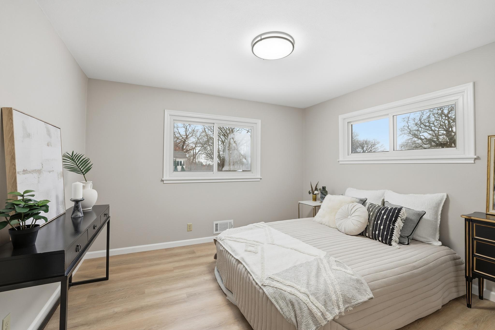 405 Minnesota Avenue Roseville, MN 55113 - Photo 16 of 26