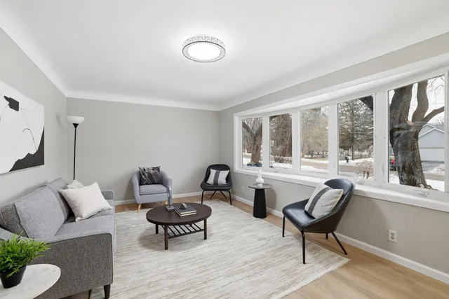 $420,000 | 405 Minnesota Avenue, Roseville, MN 55113