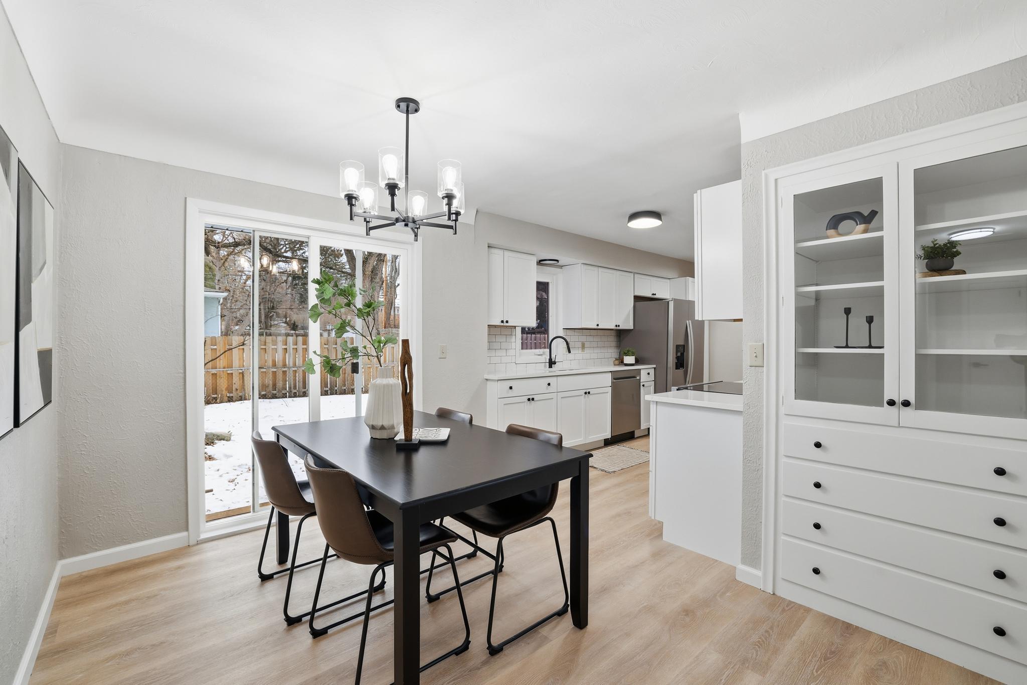 405 Minnesota Avenue Roseville, MN 55113 - Photo 6 of 26