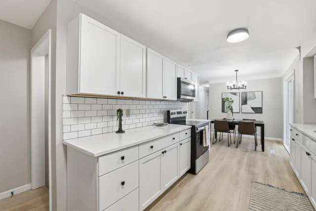 $420,000 | 405 Minnesota Avenue, Roseville, MN 55113