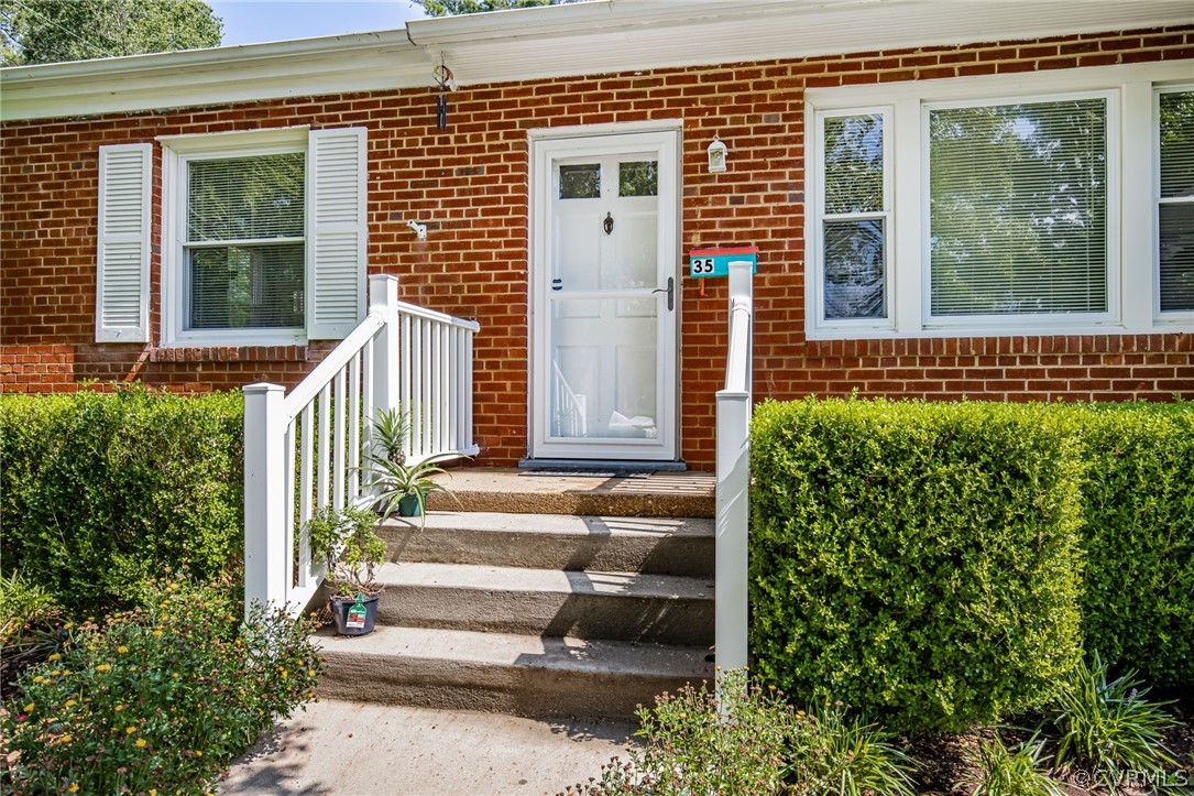 35 Medlock Road Sandston, VA 23150 - Photo 5 of 27 Gallery Image 5