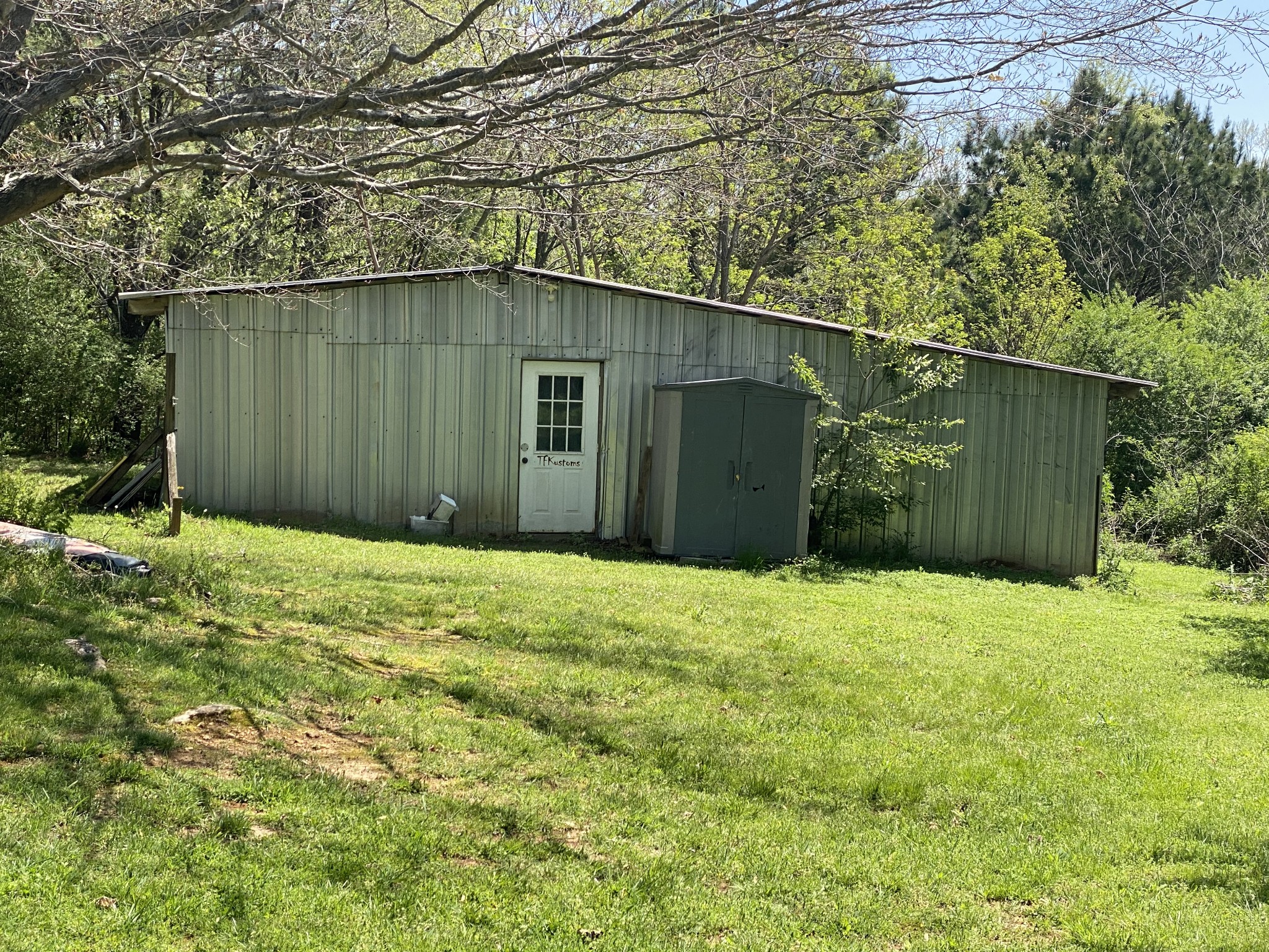 36 Bishop Road Lawrenceburg, TN 38464 - Photo 2 of 22