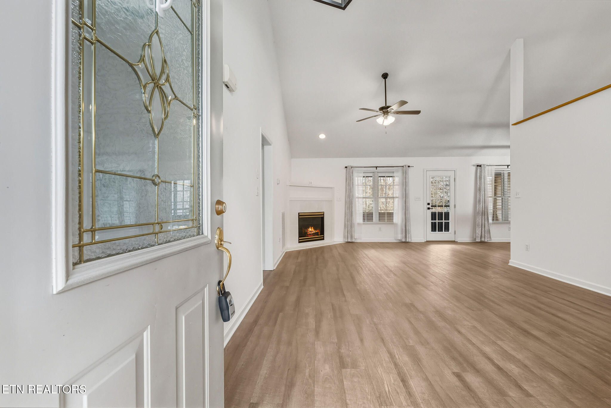 176 Cheeskogili Way Loudon, TN 37774 - Photo 4 of 41 3