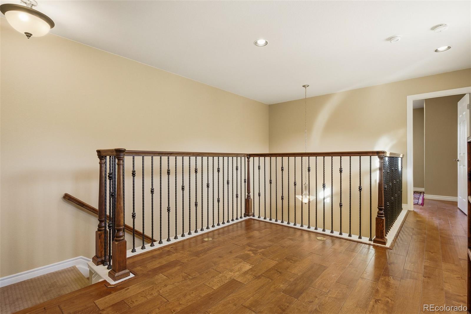 9470 Sori Lane Highlands Ranch, CO 80126 - Photo 23 of 32 a view of a hallway