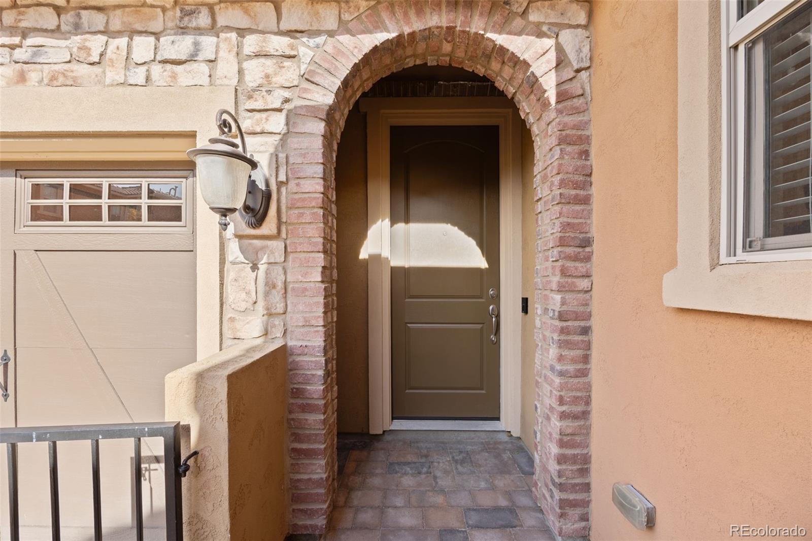 9470 Sori Lane Highlands Ranch, CO 80126 - Photo 3 of 27