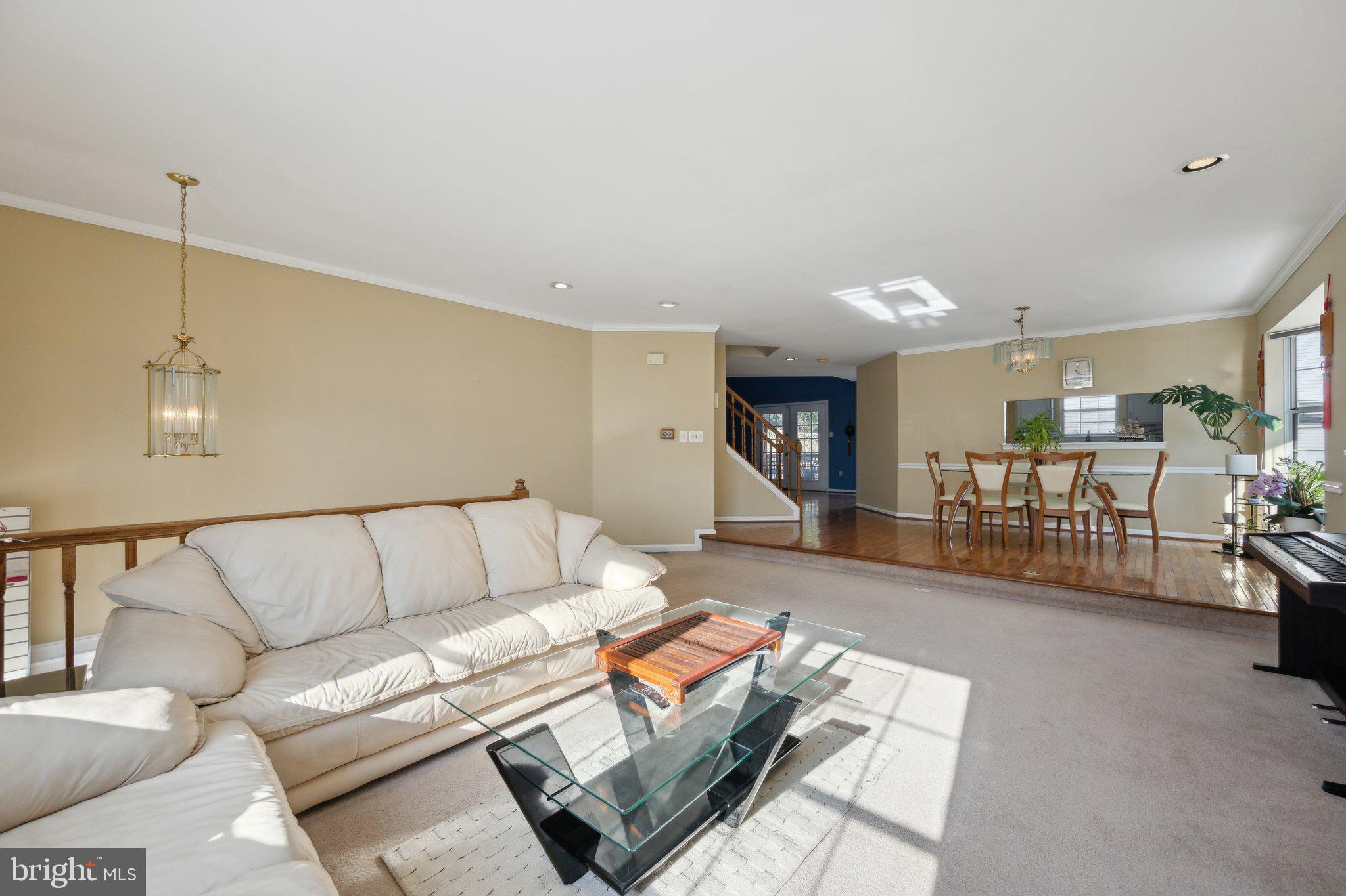 1507 Wheaton Lane Silver Spring, MD 20902 - Photo 3 of 35 Gallery Image 3