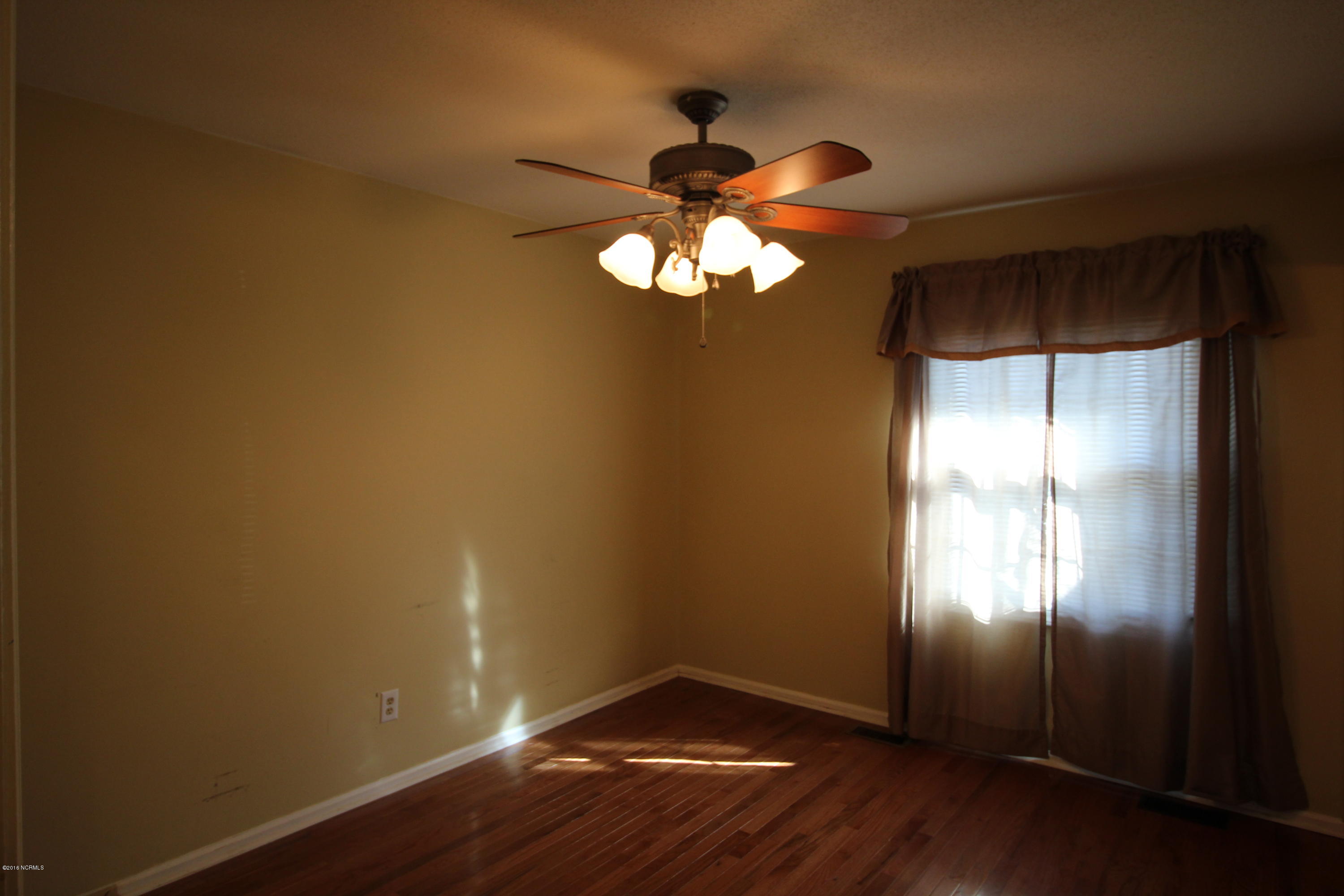 223 Stratford Road Havelock, NC 28532 - Photo 31 of 45 Master Bedroom