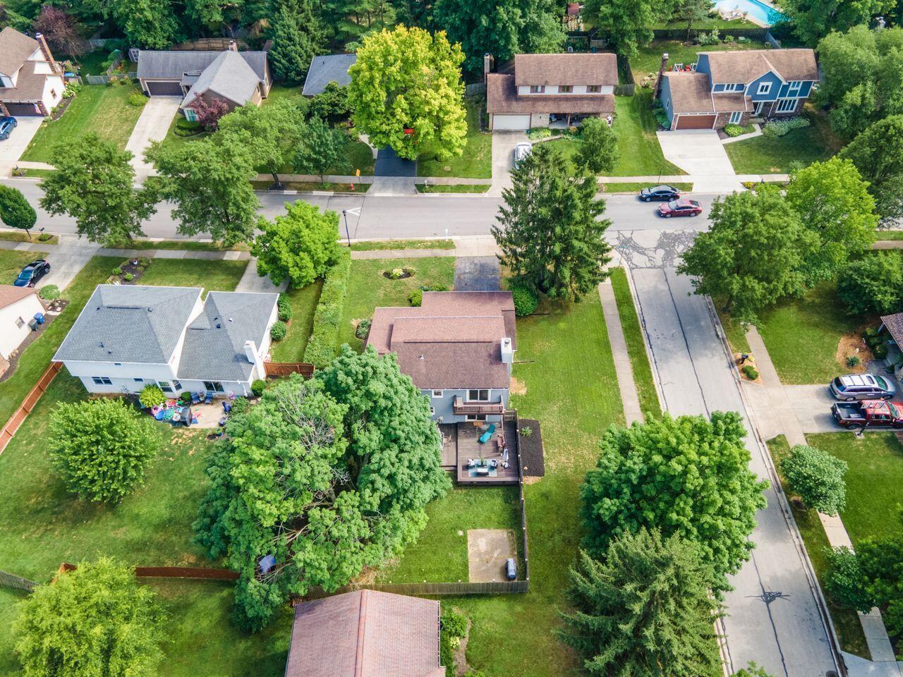 1266 Chatham Ridge Road Westerville, OH 43081 - Photo 39 of 46 A_1266_Chatham_Ridge_Drone_006-2