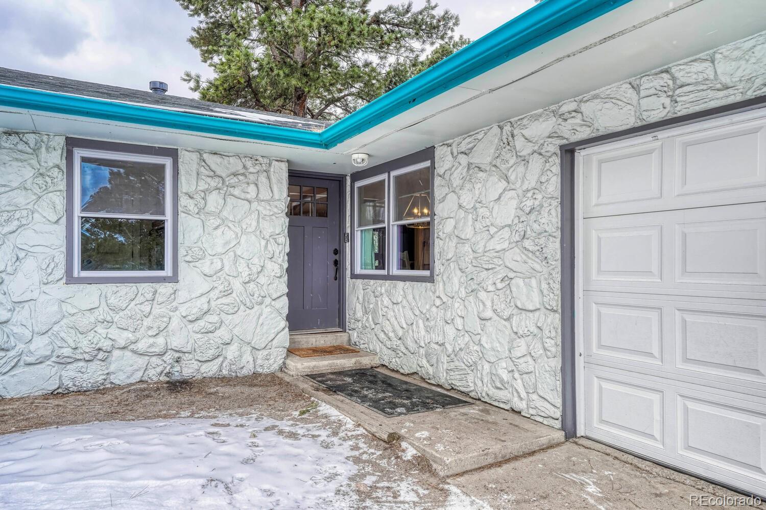 238 Overlook Road Elizabeth, CO 80107 - Photo 2 of 20 Gallery Image 2