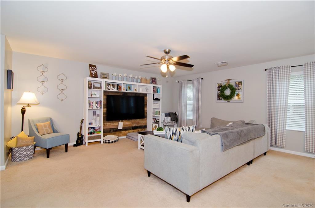 233 Chicago Lane York, SC 29745 - Photo 7 of 21