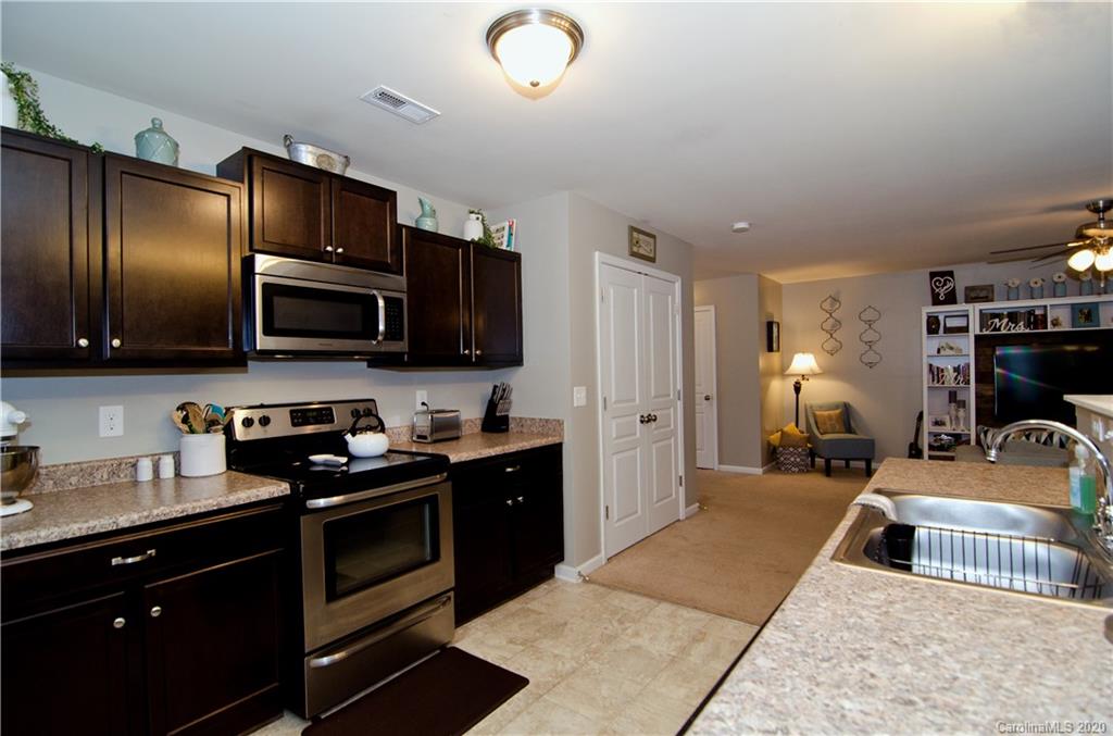 233 Chicago Lane York, SC 29745 - Photo 10 of 21