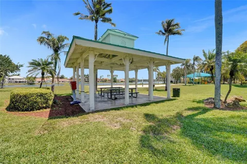 $599,900 | 17676 Southwest 6th Court, Pembroke Pines, FL 33029