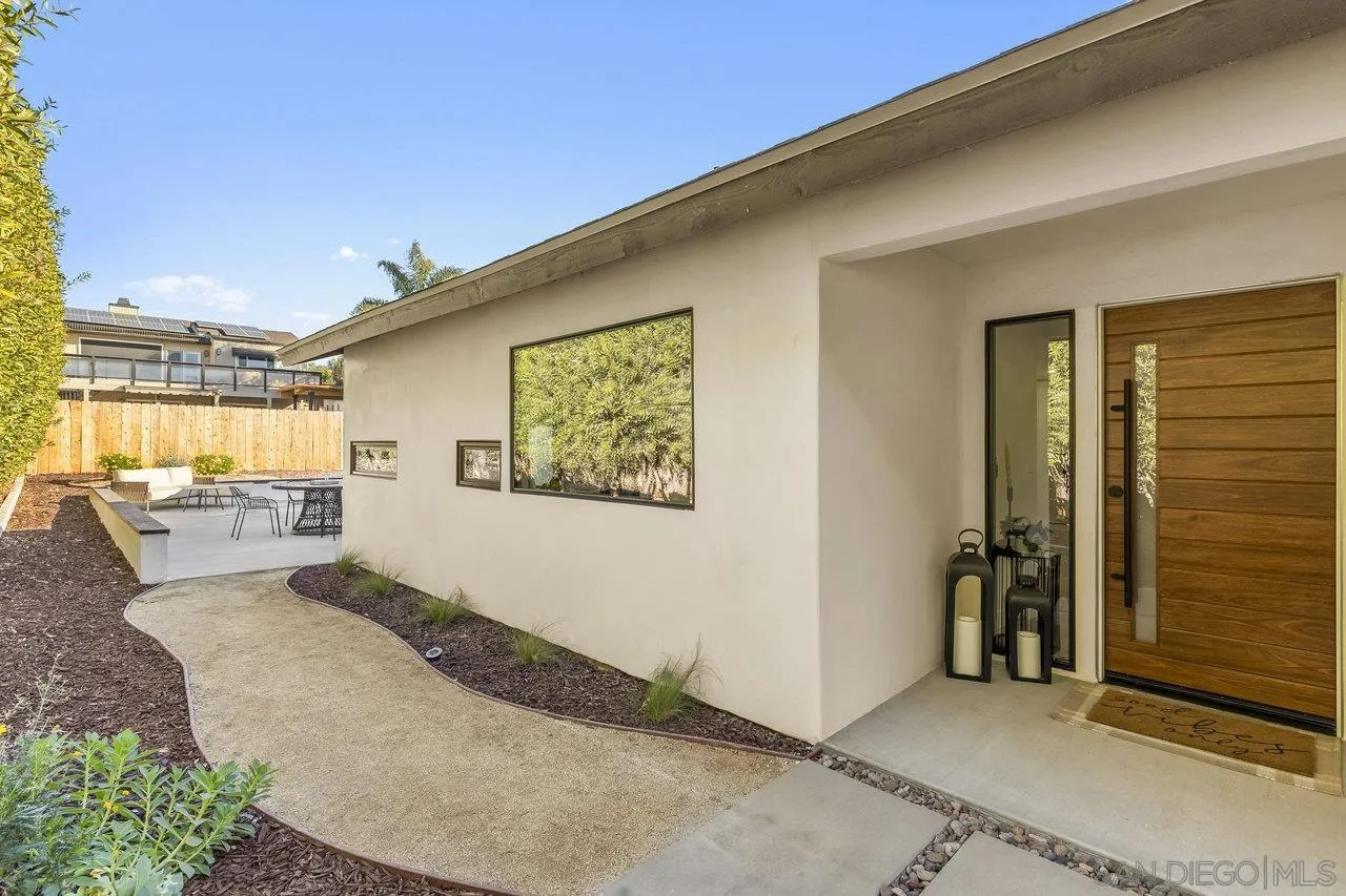13783 Recuerdo Drive Del Mar, CA 92014 - Photo 10 of 56 a view of a house with a outdoor space