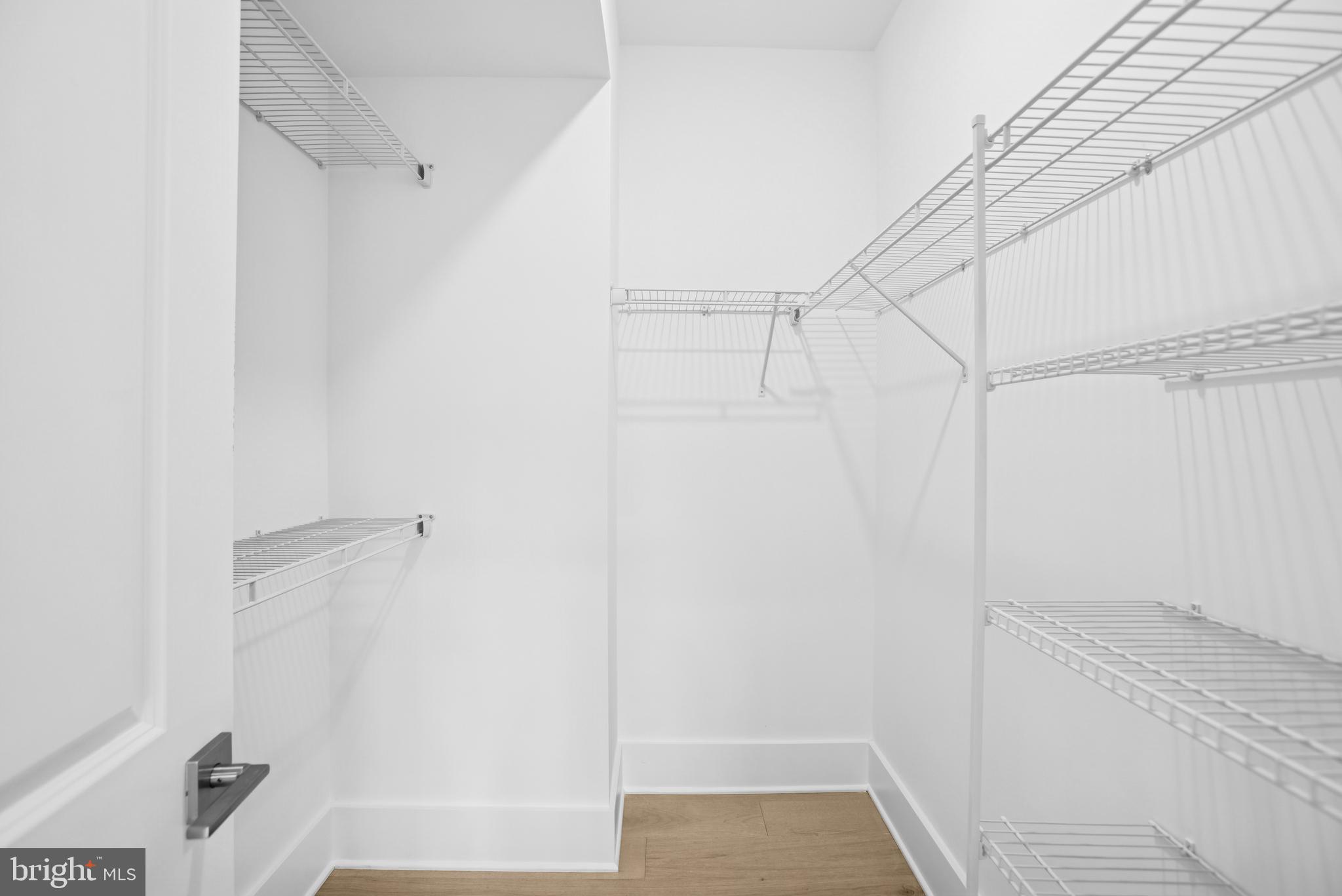 120 B Locke Street, Unit 2025 Baltimore, MD 21230 - Photo 27 of 31 a bathroom with a shower