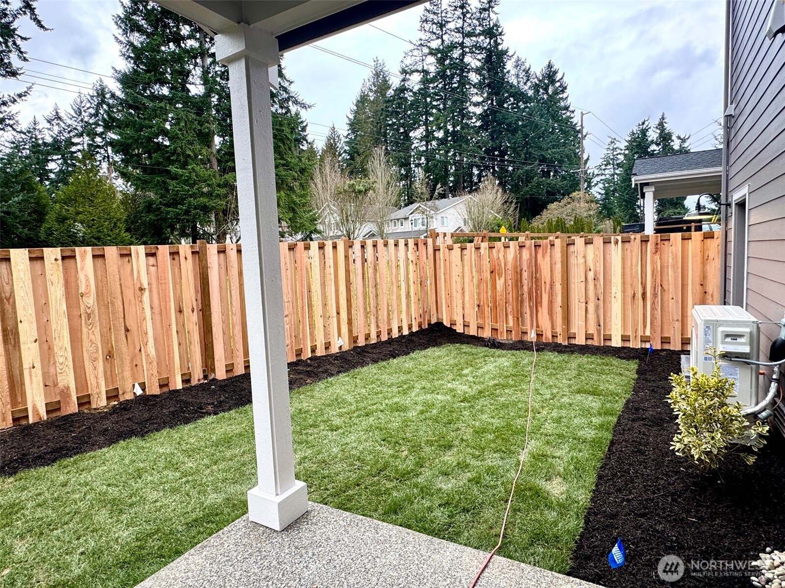 9207 Northeast 175th Street, Unit B Bothell, WA 98011 - Photo 26 of 33 a view of a backyard with garden