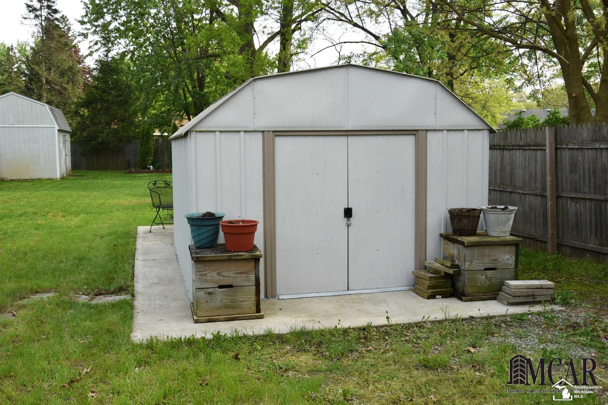 3405 Dean Road Lambertville, MI 48144 - Photo 29 of 30 Shed