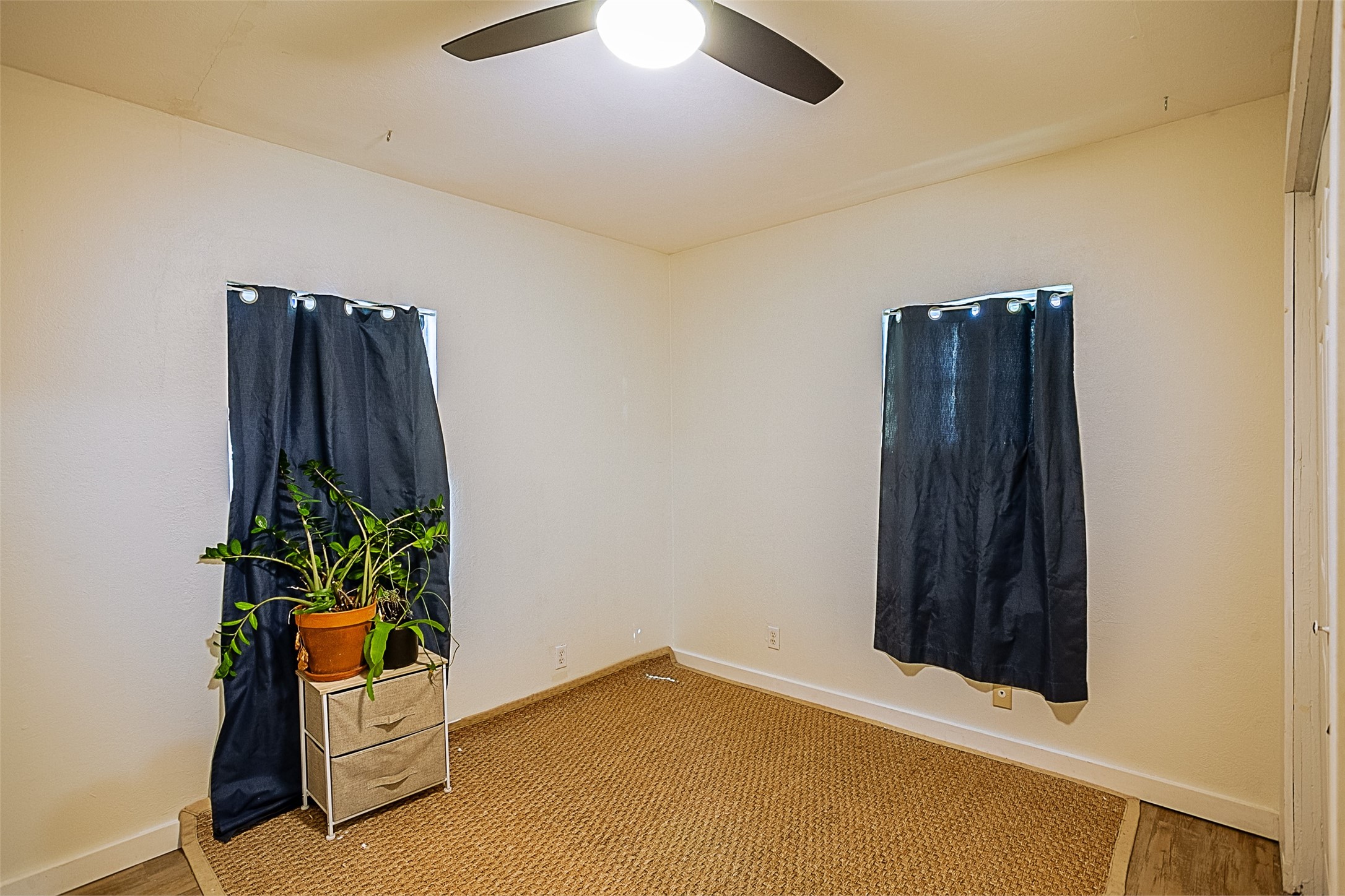 3817 Stuart Avenue Groves, TX 77619 - Photo 14 of 23