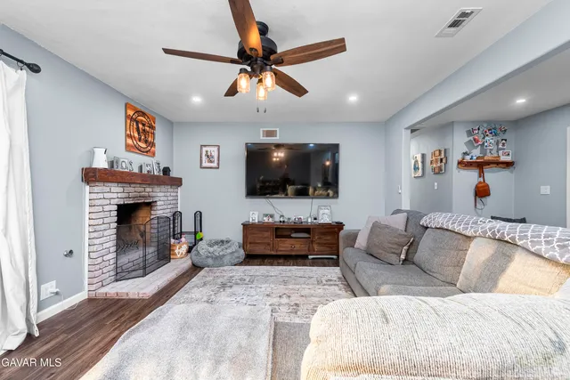 $499,999 | 41643 47th Street West, Lancaster, CA 93536