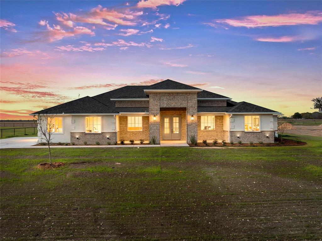 995 Galaxy Road Woodway, TX 76712 - Photo 1 of 40