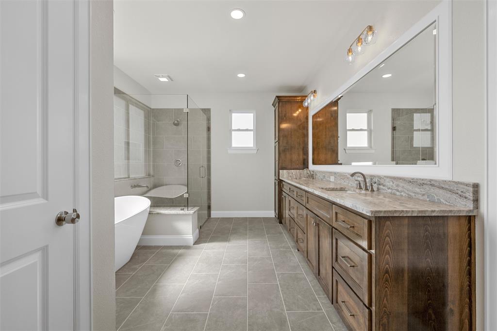 995 Galaxy Road Woodway, TX 76712 - Photo 16 of 40