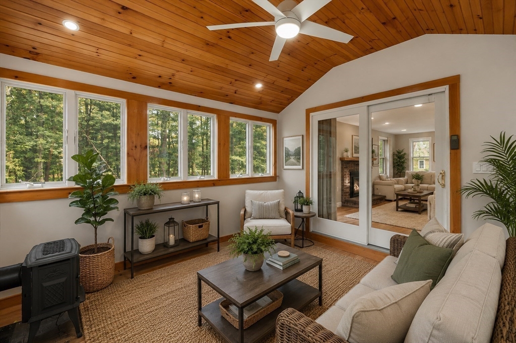 76 Woodridge Road Duxbury, MA 02332 - Photo 9 of 42