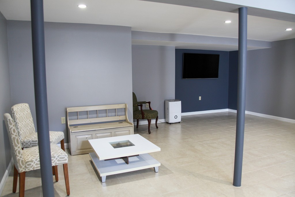 98 Pleasant View Street Methuen, MA 01844 - Photo 14 of 22