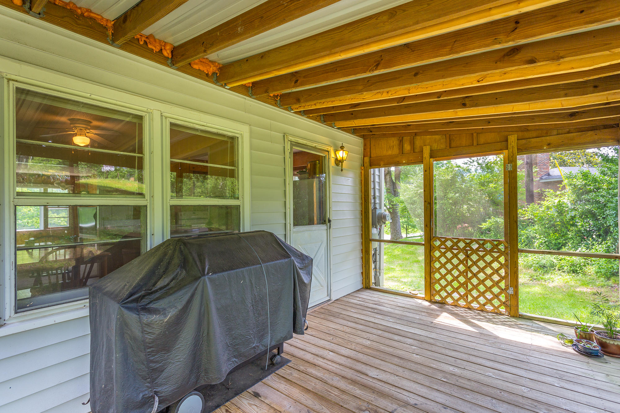 327 Isbill Road Chattanooga, TN 37419 - Photo 9 of 20 Screened porch