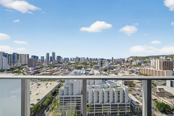 $4,000 | 1500 Rycroft Street, Unit 2306R, Honolulu, HI 96814