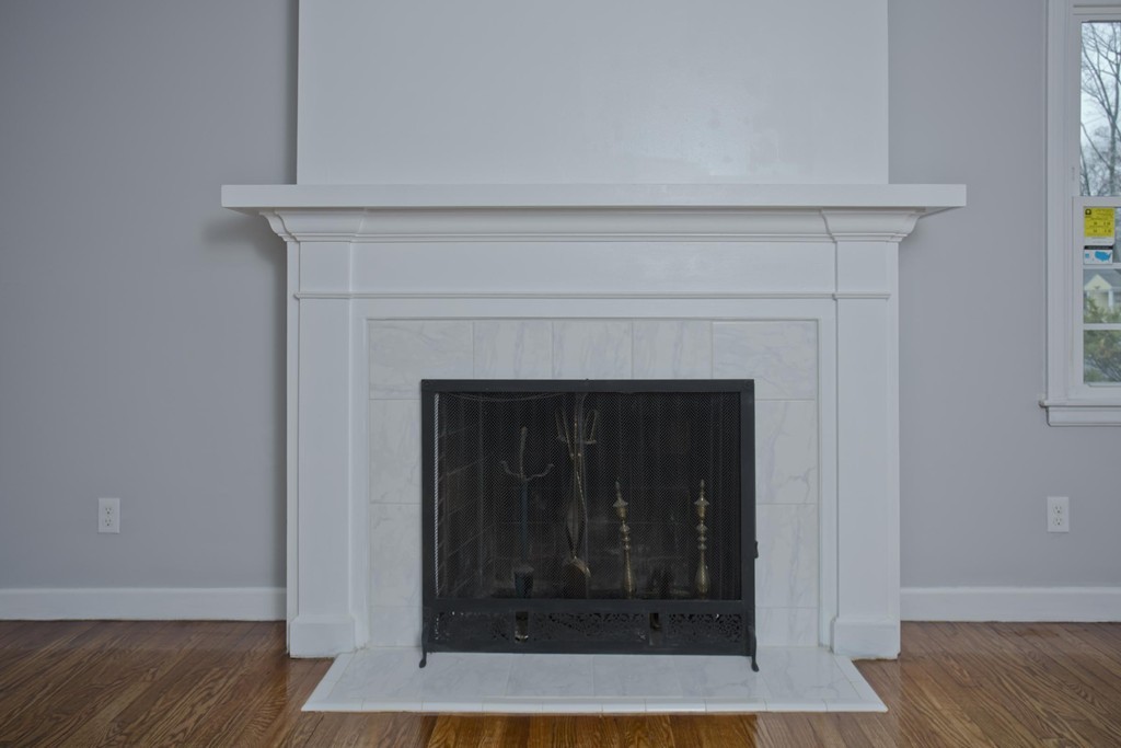 93 Haskin Street Springfield, MA 01109 - Photo 12 of 27 a view of a livingroom with a fireplace