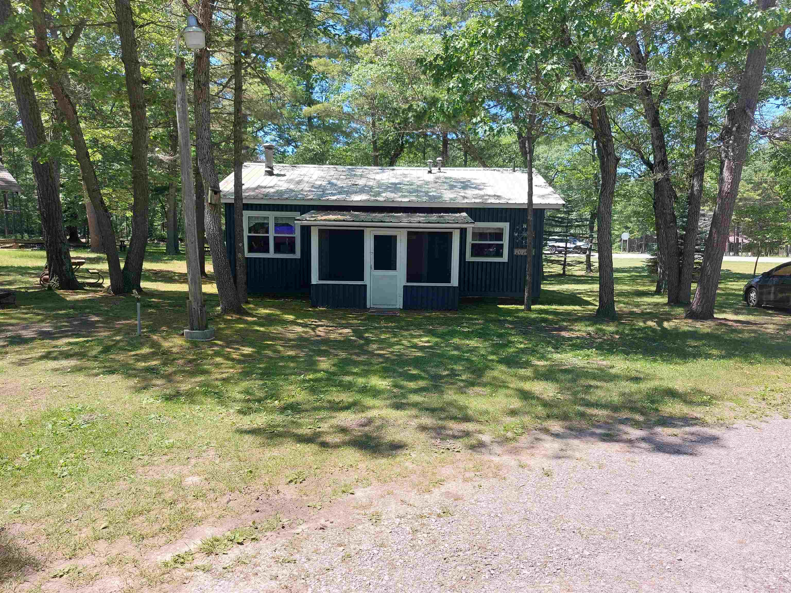 975 North Huron Road East Tawas, MI 48730 - Photo 5 of 17 1947285-82448daf-c343-4d99-95f8-0eba694b289c.JPG