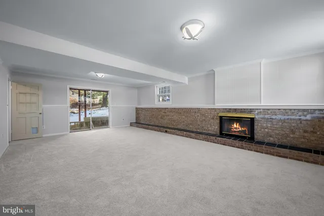 a view of empty room