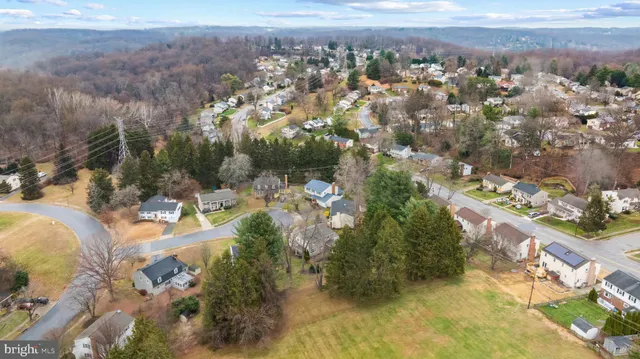 $550,000 | 7 Bromwell Court, Cockeysville, MD 21030