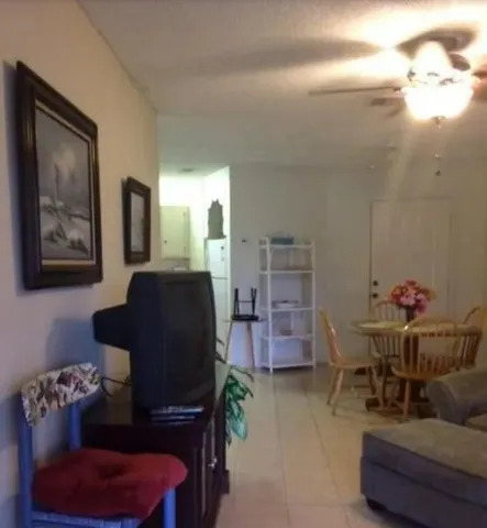 $1,950 | 1971 Northeast Collins Circle, Unit 20, Jensen Beach, FL 34957