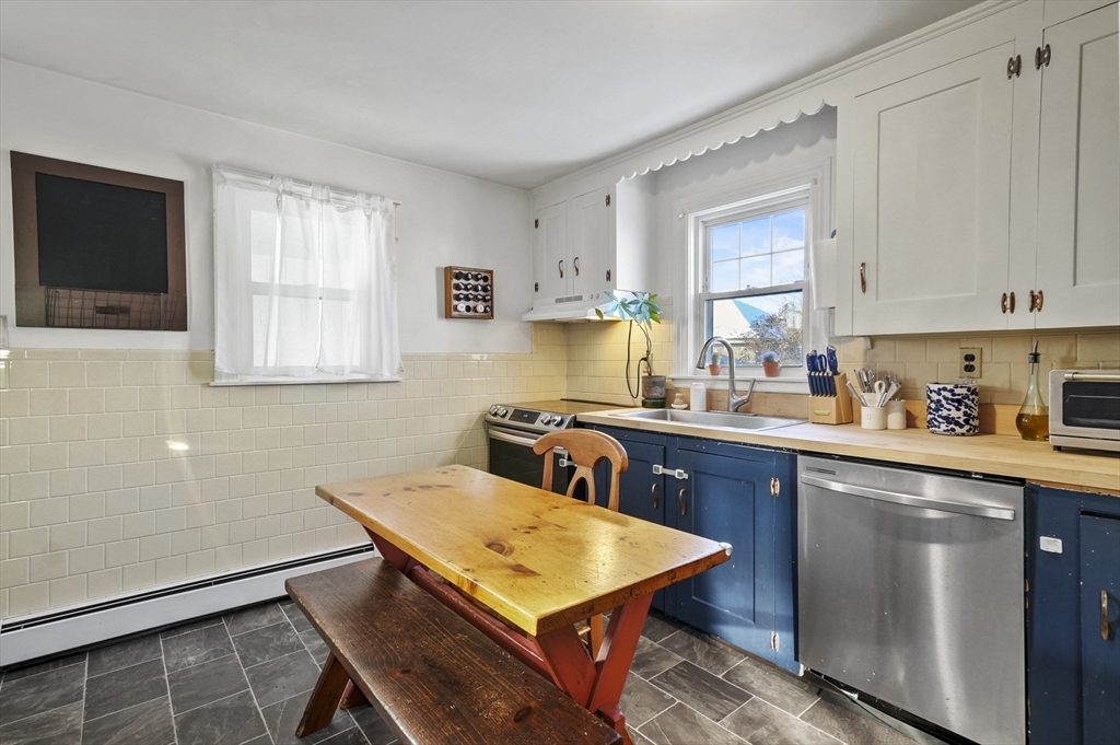 15 Michigan Road Worcester, MA 01606 - Photo 8 of 22 Gallery Image 8