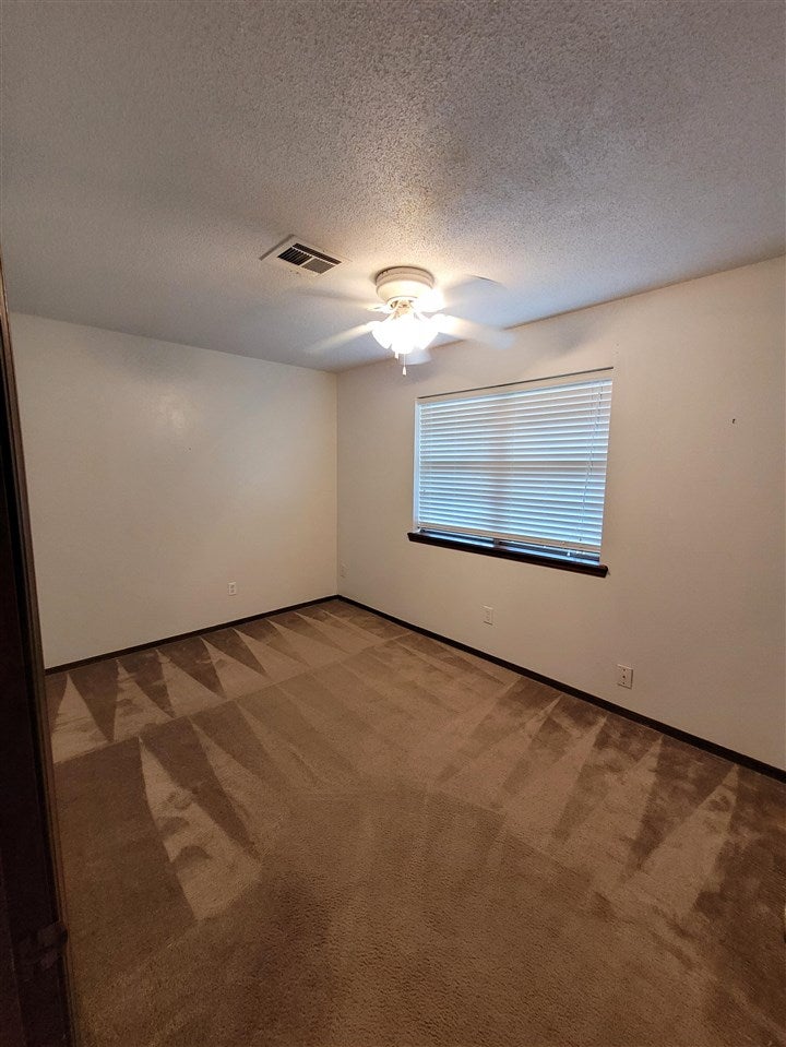 1401 Pecan Street Perry, OK 73077 - Photo 5 of 21 Gallery Image 5