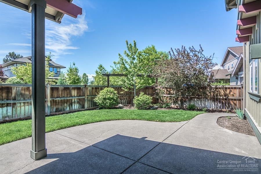 835 Northwest Rimrock Drive Redmond, OR 97756 - Photo 18 of 23 Additional Photo