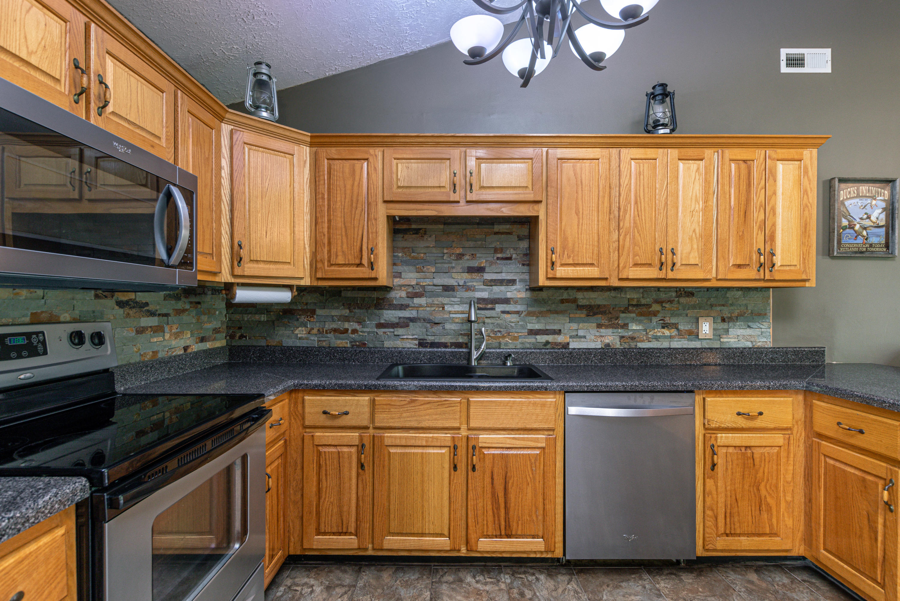 94 Porter Road Trenton, GA 30752 - Photo 10 of 33 94 Porter Rd edited-13