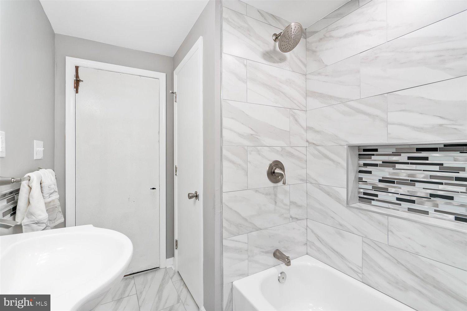 5424 Bucknell Road Baltimore, MD 21206 - Photo 14 of 34 Gallery Image 14
