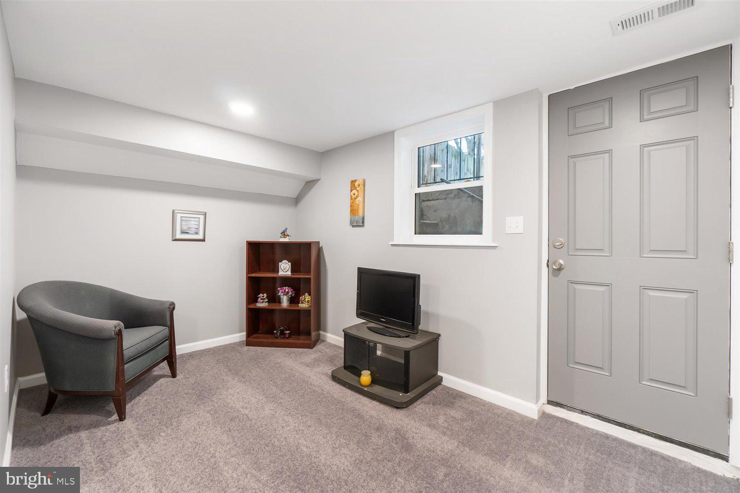 5424 Bucknell Road Baltimore, MD 21206 - Photo 23 of 34 Gallery Image 23
