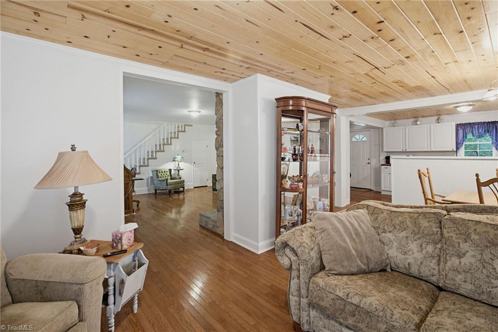 4681 Gumtree Road Winston-Salem, NC 27107 - Photo 9 of 42